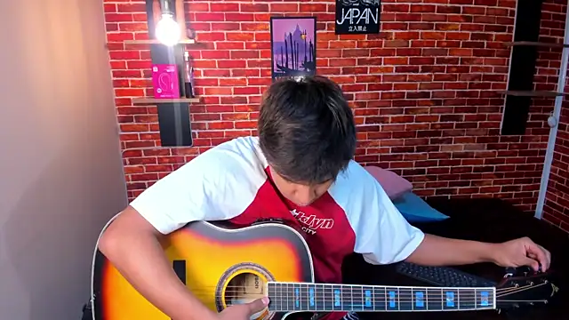 Snapshot of Thiago_Kozak chatting on June 6, 1:38 pm Thiago Kozak online show from June 6, 1:38 pm