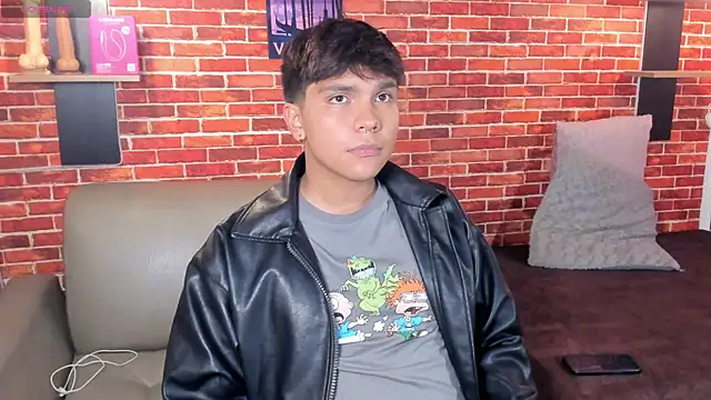 Snapshot of Thiago_Kozak chatting on July 29, 1:53 pm Thiago Kozak online show from July 29, 1:53 pm