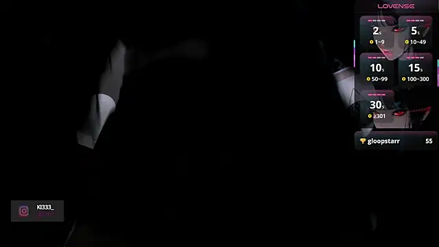 Snapshot of Makii_33 chatting on October 12, 11:04 pm Makii 33 online show from October 12, 11:04 pm