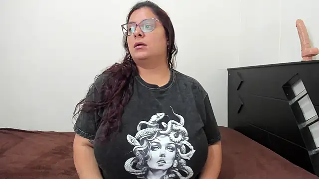 Snapshot of from_heaven1 chatting on November 24, 7:13 pm from heaven1 online show from November 24, 7:13 pm