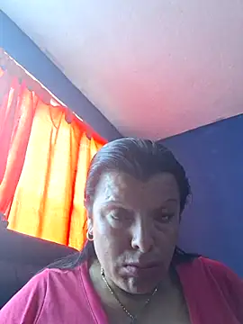 Hanna Kieran online show from December 4, 6:49 pm