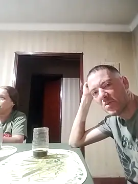 elpolaquin online show from February 9, 1:53 am