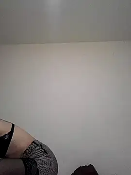 Oriana111 online show from October 27, 1:04 pm