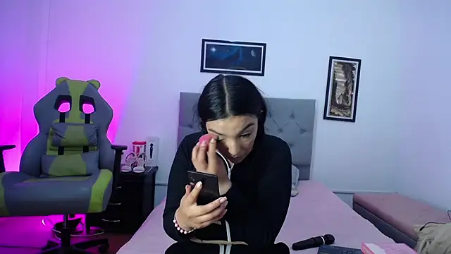 Esmeraldaa- online show from October 16, 4:13 am