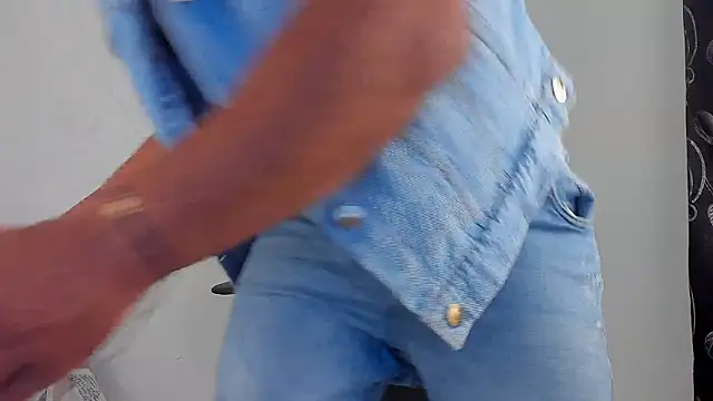 magnusclark online show from February 2, 6:39 pm