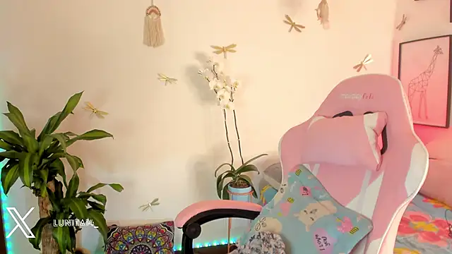 princessluna 19 online show from May 21, 10:39 pm
