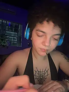 CamillyBlum online show from May 5, 2:52 am