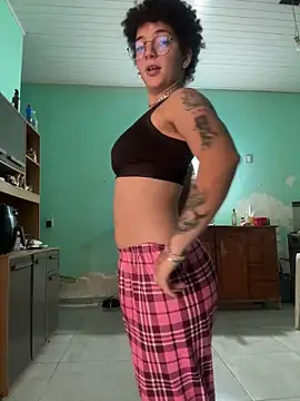 Snapshot of CamillyBlum chatting on May 22, 7:08 pm CamillyBlum online show from May 22, 7:08 pm