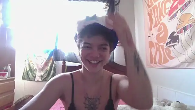Snapshot of CamillyBlum chatting on May 25, 4:13 pm CamillyBlum online show from May 25, 4:13 pm