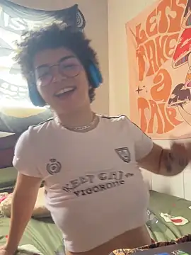 Snapshot of CamillyBlum chatting on May 29, 6:39 pm CamillyBlum online show from May 29, 6:39 pm