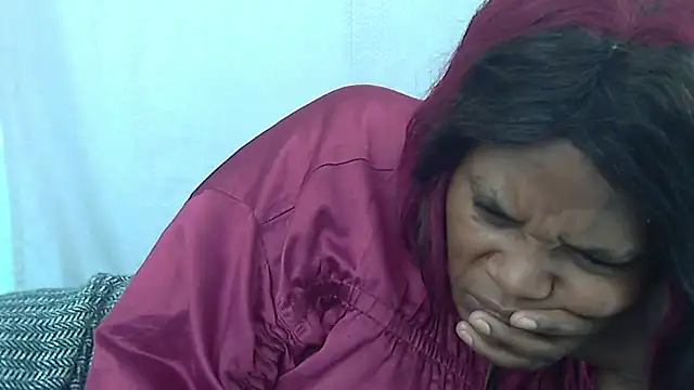 Snapshot of sexythae32 chatting on September 25, 6:39 am sexythae32 online show from September 25, 6:39 am