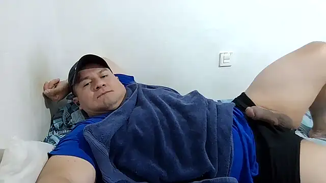 Snapshot of fuckynations chatting on July 5, 11:17 am fuckynations online show from July 5, 11:17 am