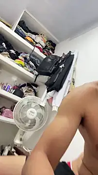 RobinLenoxx online show from April 26, 2:48 pm