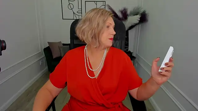 NinaStarle online show from November 7, 4:34 am