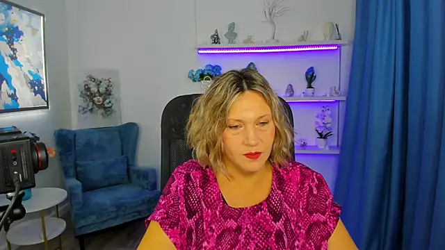 NinaStarle online show from November 9, 4:44 am