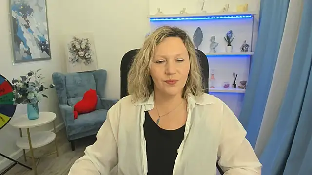 NinaStarle online show from April 19, 11:31 am