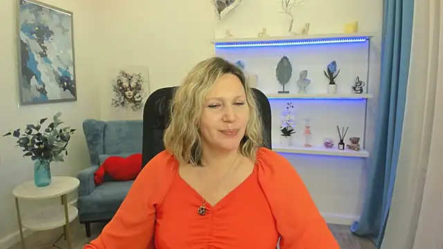 Snapshot of NinaStarle chatting on May 5, 12:46 pm NinaStarle online show from May 5, 12:46 pm