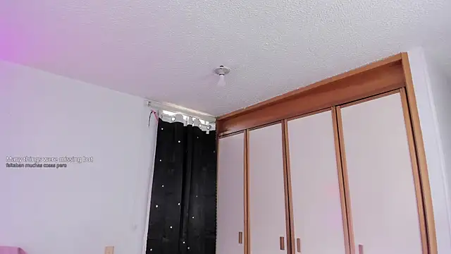 Snapshot of Londonttipton chatting on October 3, 3:31 pm Londonttipton online show from October 3, 3:31 pm