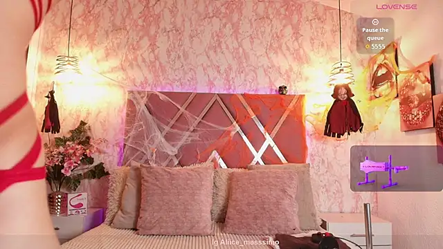 Aliice1  online show from October 30, 7:47 pm