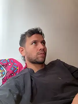 Snapshot of Michaell_Spinelly chatting on September 10, 4:51 pm Michaell Spinelly online show from September 10, 4:51 pm