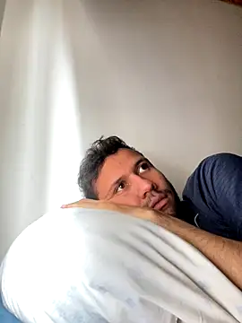 Snapshot of Michaell_Spinelly chatting on September 23, 3:59 pm Michaell Spinelly online show from September 23, 3:59 pm