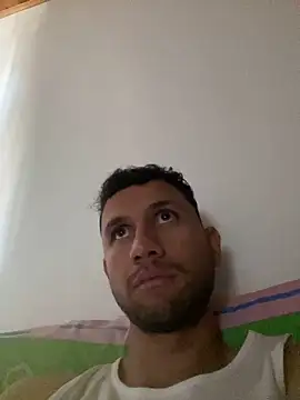 Snapshot of Michaell_Spinelly chatting on October 7, 8:17 pm Michaell Spinelly online show from October 7, 8:17 pm