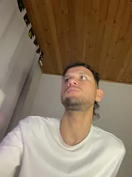 Snapshot of Michaell_Spinelly chatting on October 9, 10:41 pm Michaell Spinelly online show from October 9, 10:41 pm