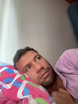 Snapshot of Michaell_Spinelly chatting on October 12, 4:17 pm Michaell Spinelly online show from October 12, 4:17 pm