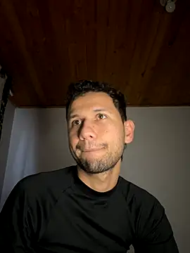 Snapshot of Michaell_Spinelly chatting on October 27, 7:40 pm Michaell Spinelly online show from October 27, 7:40 pm