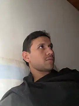 Snapshot of Michaell_Spinelly chatting on November 3, 8:10 pm Michaell Spinelly online show from November 3, 8:10 pm