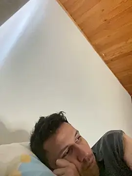 Snapshot of Michaell_Spinelly chatting on November 11, 4:18 pm Michaell Spinelly online show from November 11, 4:18 pm