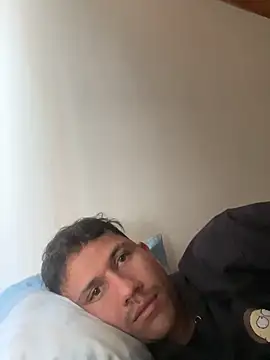 Snapshot of Michaell_Spinelly chatting on November 21, 3:22 pm Michaell Spinelly online show from November 21, 3:22 pm