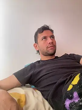 Snapshot of Michaell_Spinelly chatting on November 30, 2:54 pm Michaell Spinelly online show from November 30, 2:54 pm