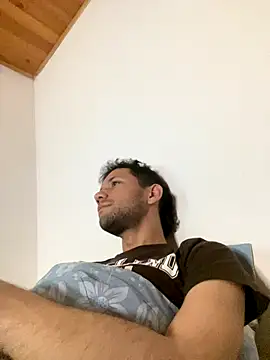 Snapshot of Michaell_Spinelly chatting on December 2, 12:38 am Michaell Spinelly online show from December 2, 12:38 am