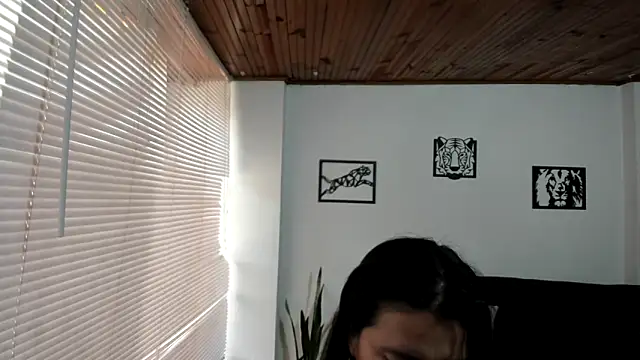 Snapshot of katherine_blair chatting on May 23, 12:53 pm katherine blair online show from May 23, 12:53 pm