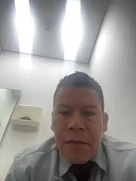 Snapshot of Manu0586 chatting on July 13, 8:06 am Manu0586 online show from July 13, 8:06 am