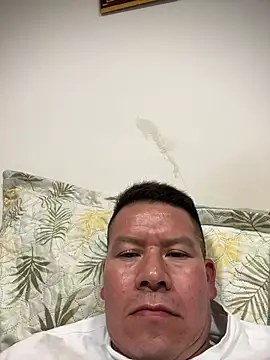 Snapshot of Manu0586 chatting on August 4, 1:20 am Manu0586 online show from August 4, 1:20 am