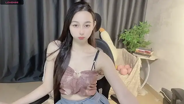 Snapshot of Yin-LL chatting on September 28, 8:36 pm Yin-LL online show from September 28, 8:36 pm