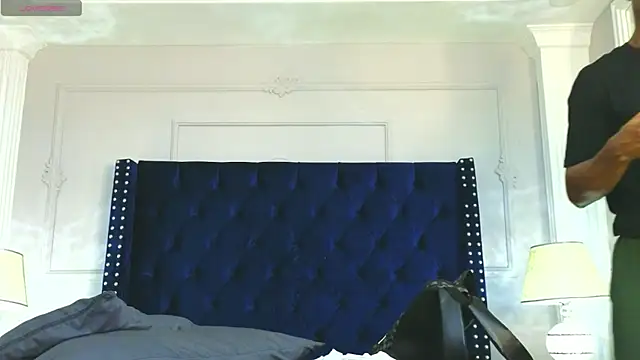 Snapshot of CharlesBrown_ chatting on January 17, 2:33 pm CharlesBrown online show from January 17, 2:33 pm