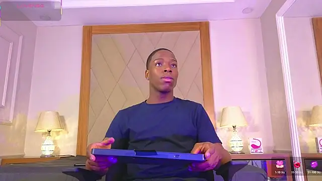 Snapshot of CharlesBrown_ chatting on February 12, 2:23 pm CharlesBrown online show from February 12, 2:23 pm