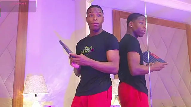 Snapshot of CharlesBrown_ chatting on February 13, 1:51 pm CharlesBrown online show from February 13, 1:51 pm