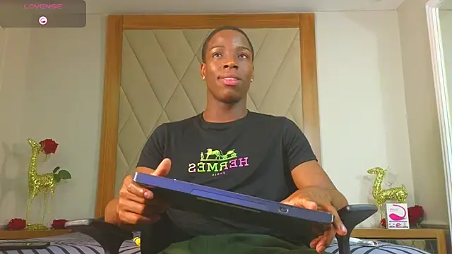 Snapshot of CharlesBrown_ chatting on May 24, 2:05 am CharlesBrown online show from May 24, 2:05 am