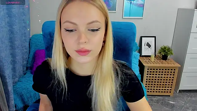 KatherineePierce online show from November 7, 5:46 pm