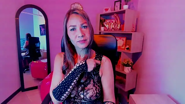 Stefy Zea online show from November 28, 6:32 pm