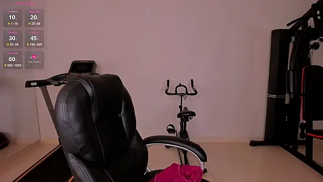 SarahYates online show from February 24, 8:29 pm