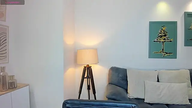 SarahYates online show from March 14, 4:29 am