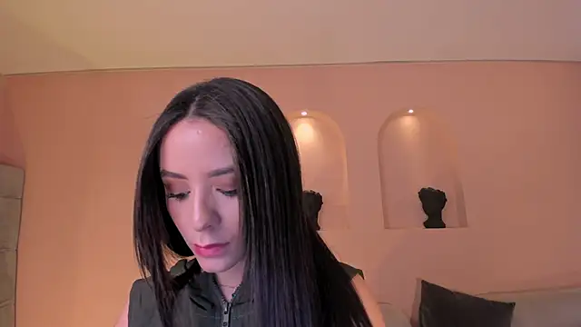 IsabellaMoreau online show from October 25, 8:03 pm