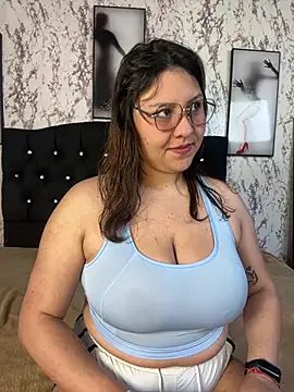 Larissa Antonella online show from July 31, 3:50 am