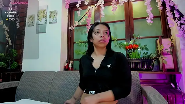 samara selene online show from June 12, 3:05 am