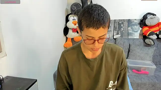 Snapshot of natt_op chatting on October 22, 11:37 pm natt op online show from October 22, 11:37 pm